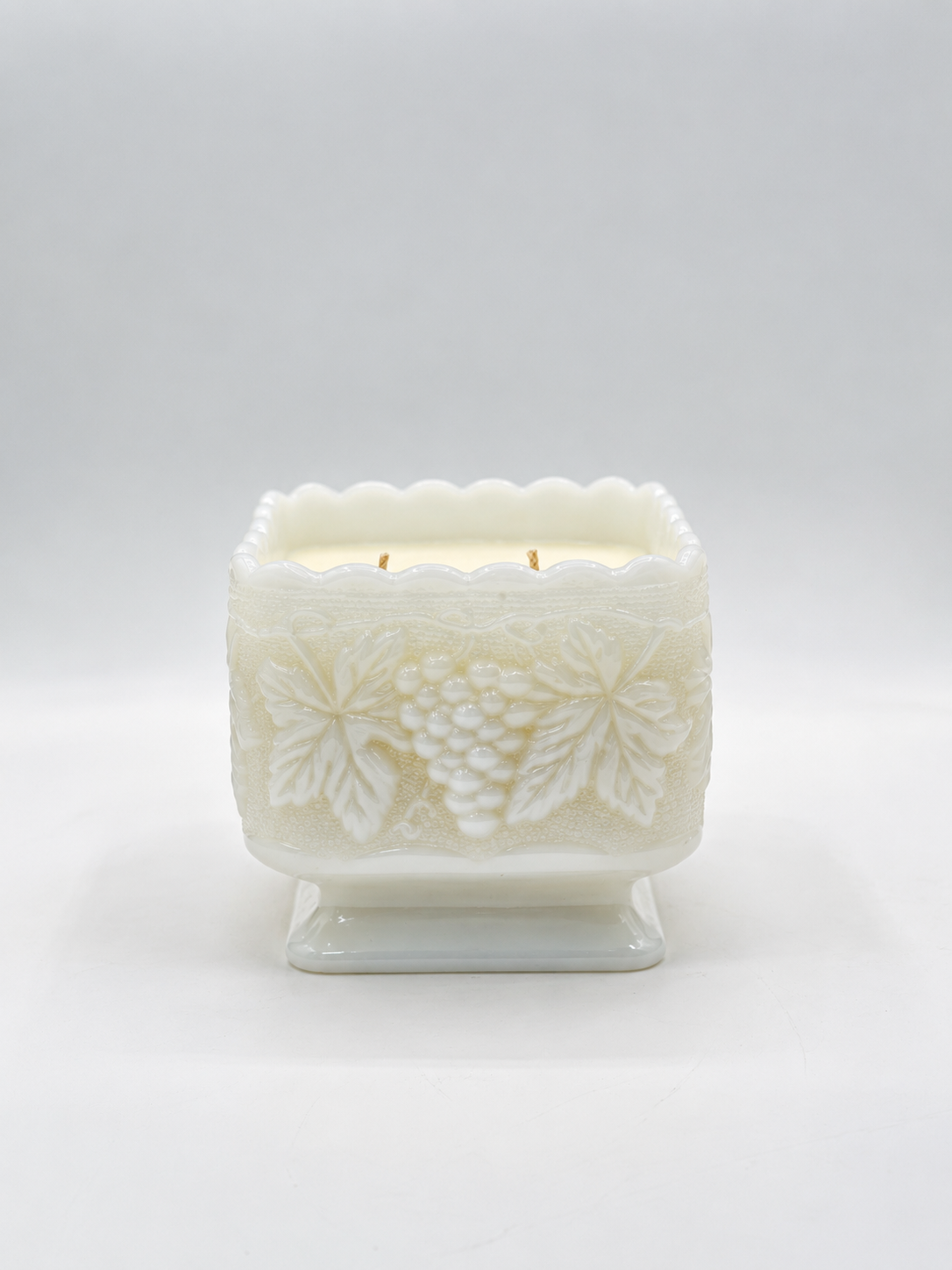 Lait No. 4 - Harvest Grape Planter