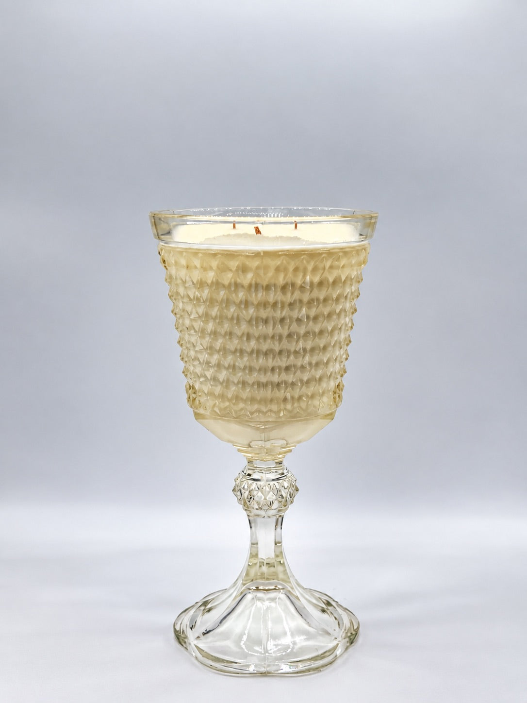 Filigree No. 22 - Diamond Point Pedestal Urn