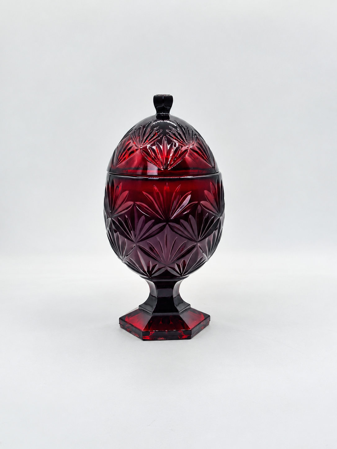 Filigree No. 10 - Durand Luminarc Pedestal