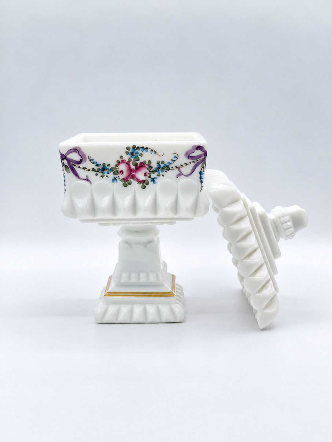 Lait No. 2 - Wedding Cake Box