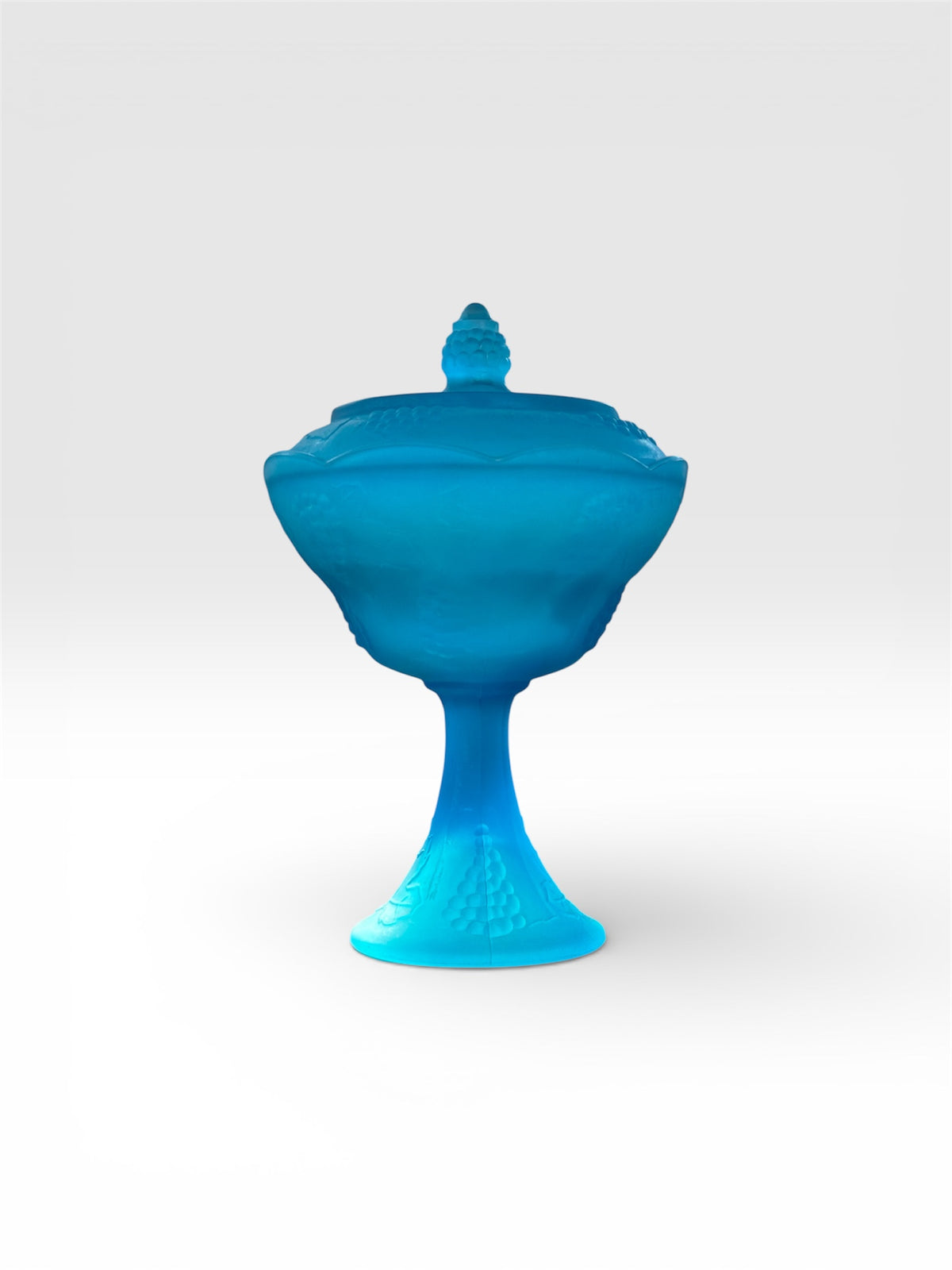 Soy candle in turquoise vintage glass